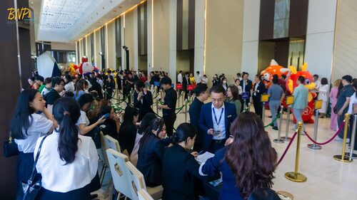 bùng nổ và sục sôi tại sự kiện Kick Off Imperia Sensa Park